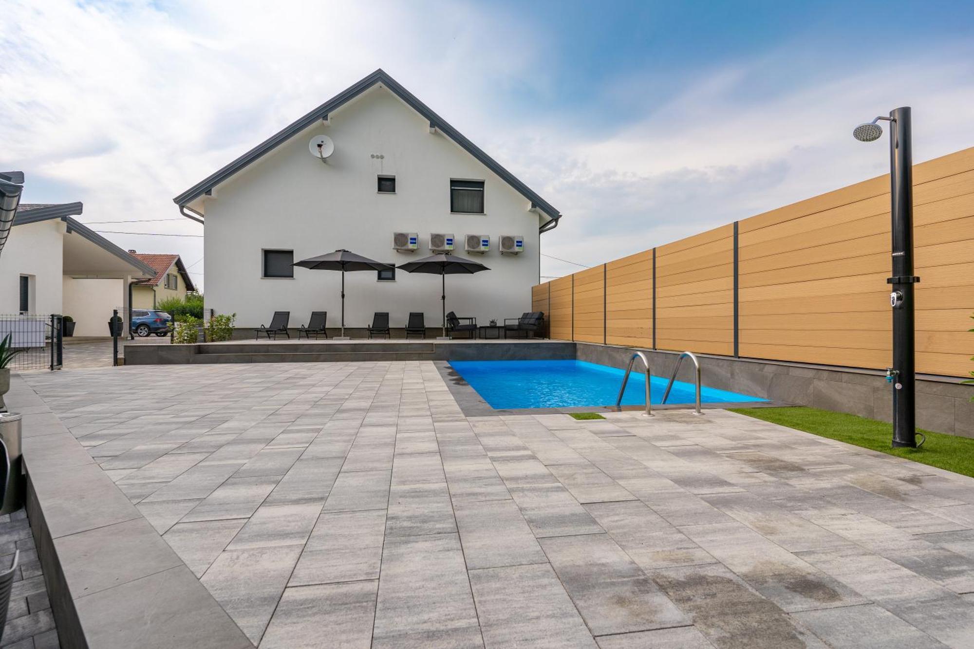 Apartments & Room Forest Slunj Luaran gambar