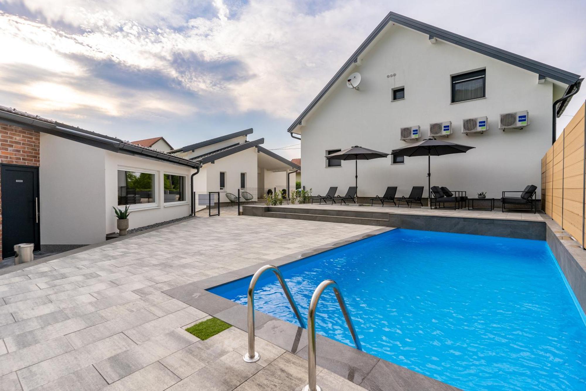 Apartments & Room Forest Slunj Luaran gambar